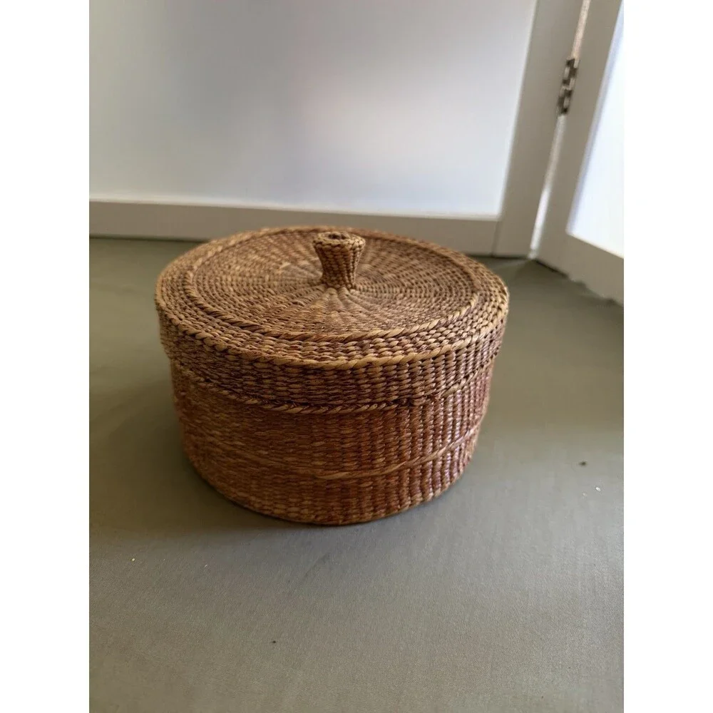 Vintage Woven Lidded Basket 3.5x6 Round Boho Chic